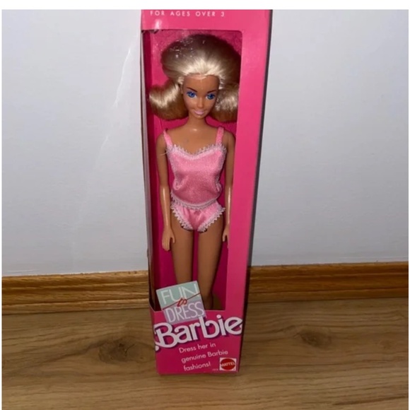 BARBIE - 1989 Vintage ‘Fun to Dress’ Doll - New MIB - Picture 6 of 11